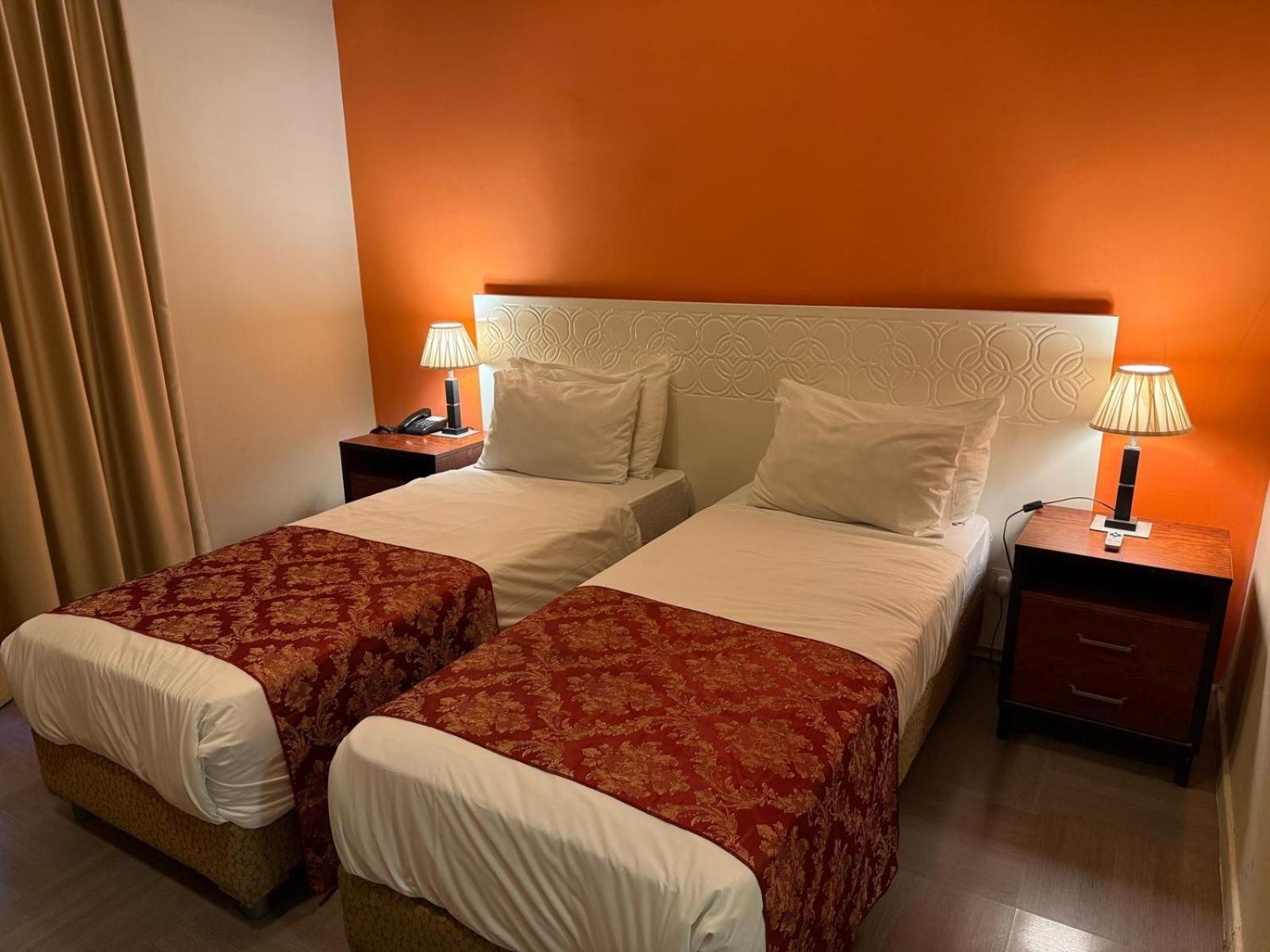 รัธแดเนียลเรสซิเด้นซ์ Hotel เทลอาวีฟ ภายนอก รูปภาพ