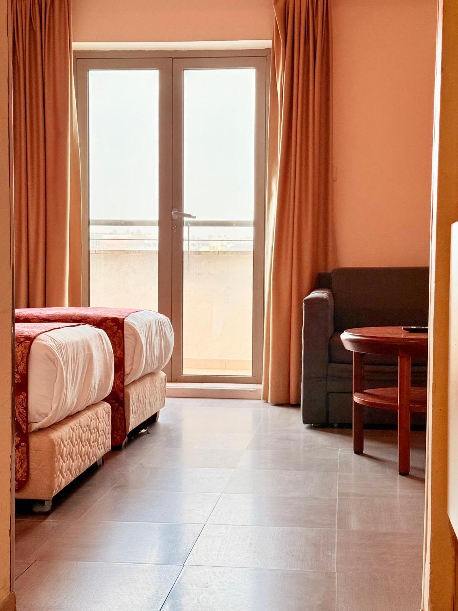รัธแดเนียลเรสซิเด้นซ์ Hotel เทลอาวีฟ ภายนอก รูปภาพ