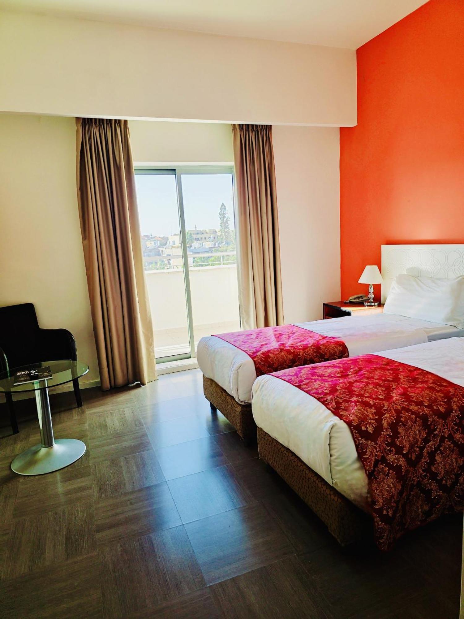 รัธแดเนียลเรสซิเด้นซ์ Hotel เทลอาวีฟ ภายนอก รูปภาพ